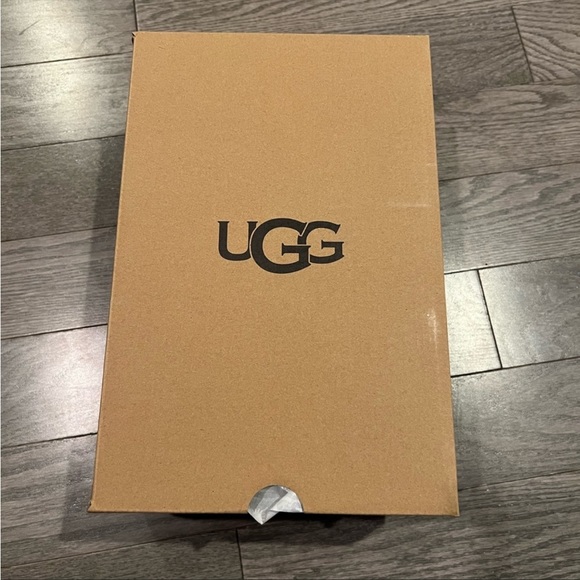 UGG Tasman Slipper 5955-GOA womens sz. - Picture 5 of 6